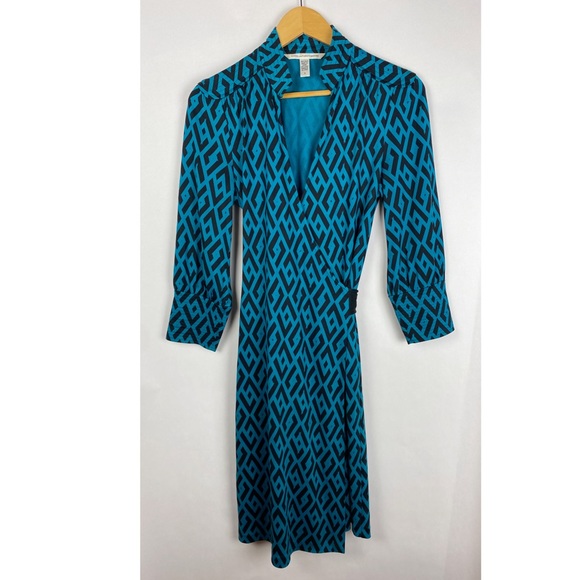 Diane Von Furstenberg Tessa Silk Wrap Dress - Picture 4 of 8